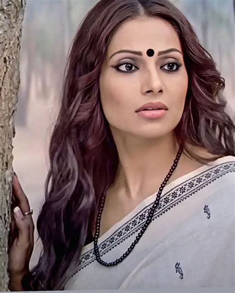 Bipasha Tube Search (32 videos)